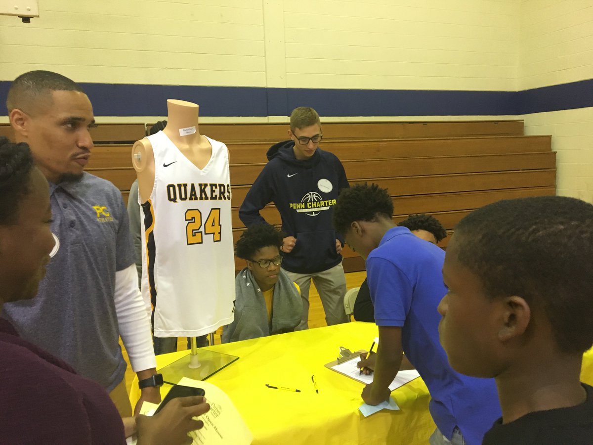 PennCharter's tweet photo. Teachers and coaches greet visiting students and parents to explain curricular and extra-curricular experiences at PC, and how they use premier facilities to enhance learning. #strategicvision #howfarPC #admissions2020 https://t.co/3S5xs0IaB3