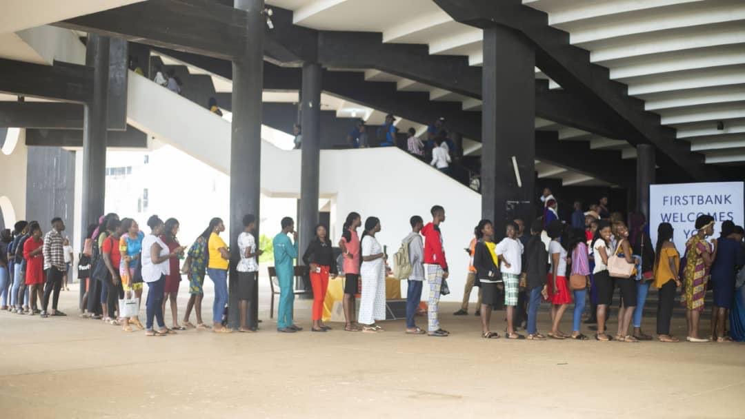 Msmenalicious's tweet photo. So today is World’s Teachers Day and @FirstBankngr was at OAU for her Campus Storm!!
And because yesterday was a hit, Great Ife students have defied the rain to turn up enmasse. Watch this space for updates!
#FirstBankinOAU
#TheEntrepreneurMindset2019 https://t.co/vKZmNdLn8v