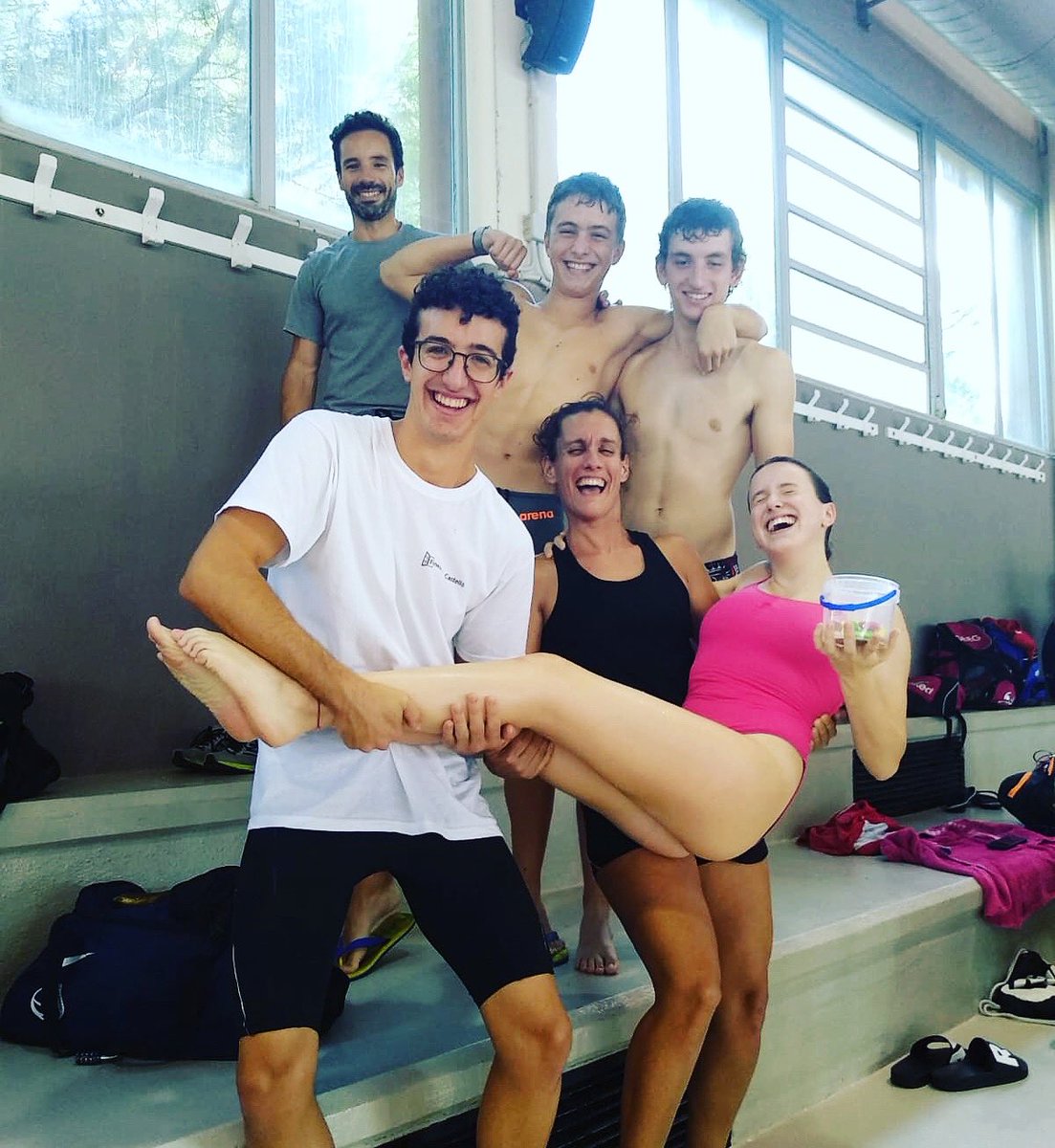 nataciopala's tweet photo. Sempre alegres i contents! I avui més que mai: participem per primera vegada a la nostra història a un fons i estils! ☝🏻😄

Gràcies com sempre, @CNFigueres ! El proper finde, la #RadikalMarbrava a casa nostra, a #Palafrugell, al bell mig de l’#Empordà! 🔝😏🌊

Seguim!😁🆙🔥 https://t.co/3tZhCYOUfD