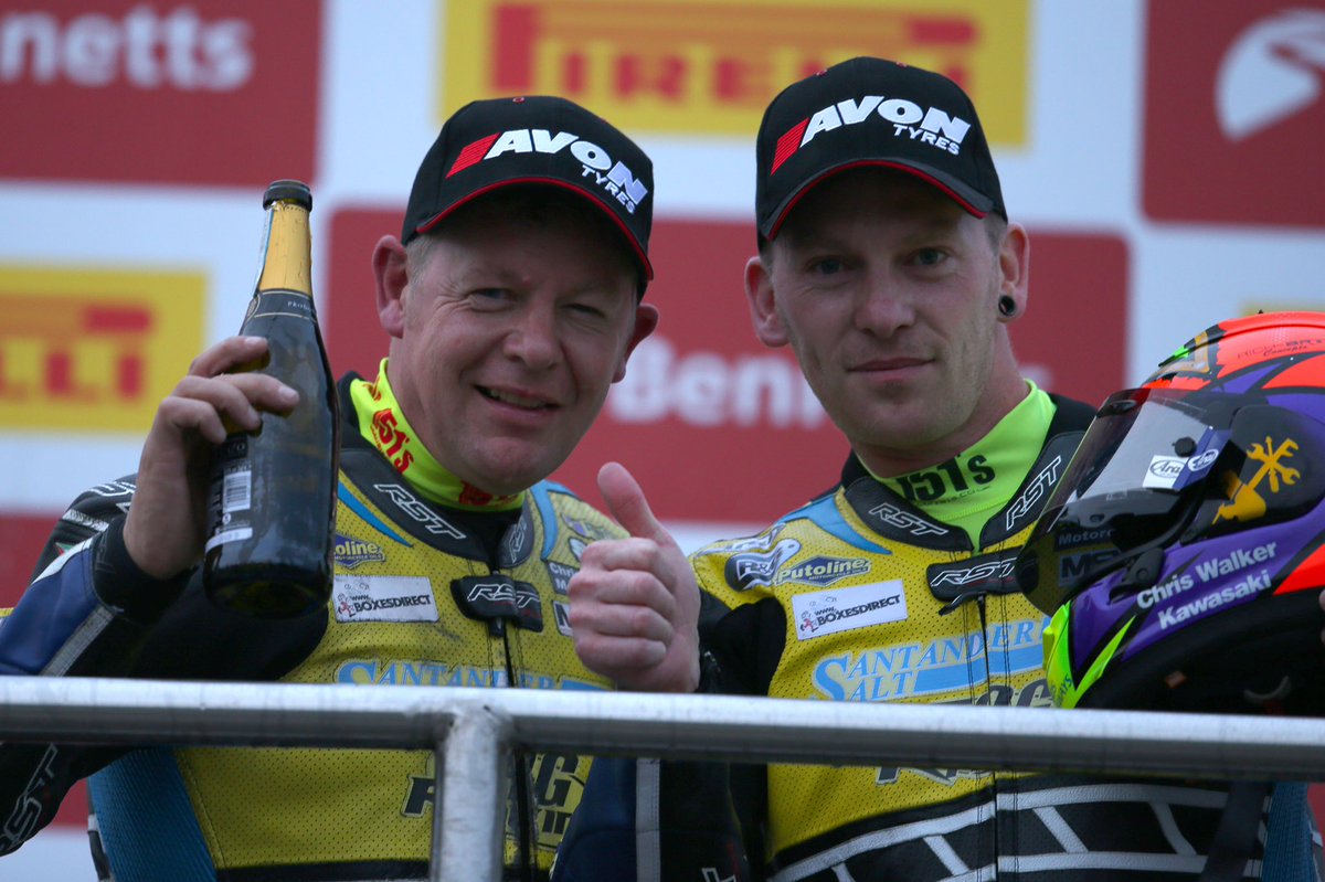 TAG_Racing's tweet photo. 😍 A sight you all love to see. 🤙🏻🏁

#TAGether | #DoningtonBSB | #OldButGold https://t.co/RQjMW3bgDm