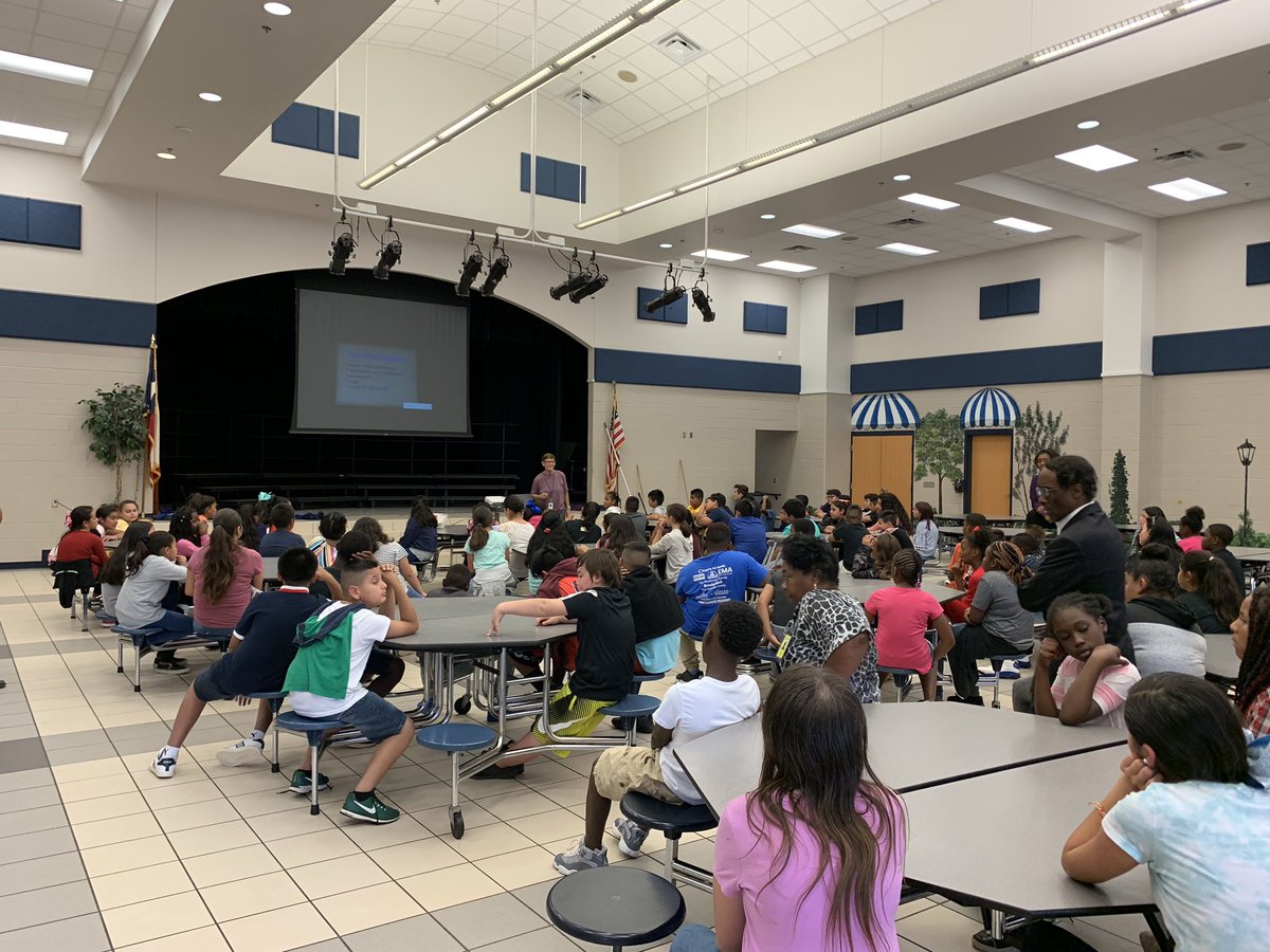 shirlkling's tweet photo. 5th grade @GriffinTylerISD Ss receiving important Camp Tyler information for our upcoming trip from Mama Bear 🐻 #CampTyler https://t.co/9FSdIBkNpl