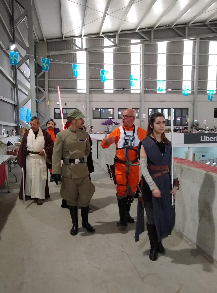 Orden66Asturias's tweet photo. Día muy divertido ¡y romántico! en la 8° edición de la Feria de Coleccionismo de Mieres #Ficast.
Mañana más y mejor, os esperamos! https://t.co/cBye6BU1vn