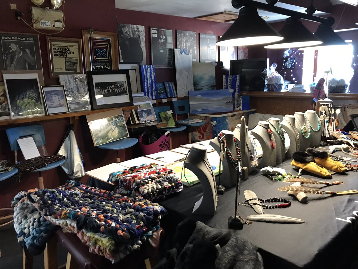 JimWatsonOttawa's tweet photo. At #ShadowFest, a music and art show fundraising event supporting In the Shadows Organization’s ‘Shadow Café’ - a drop-in centre for Ottawa’s homeless population. https://t.co/R4gJkZ6J59