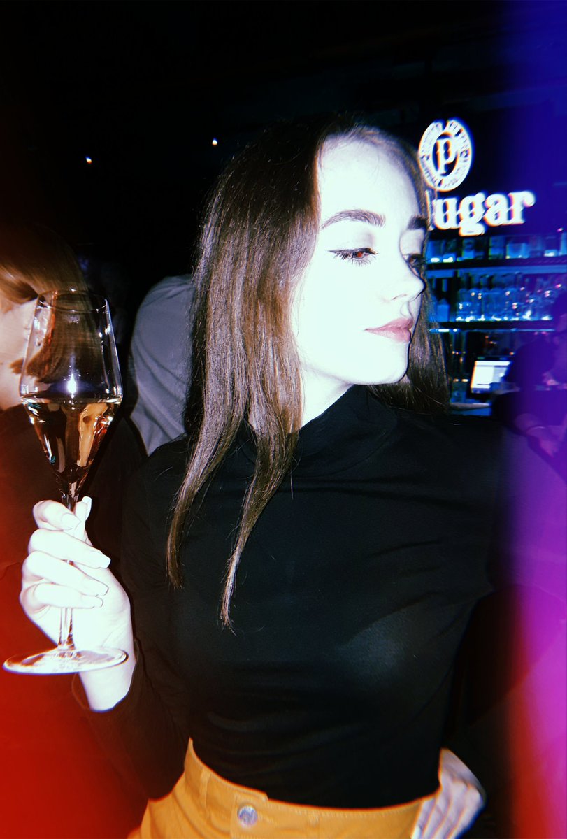 Anastrofa's tweet photo. 🥃🥃🥃 https://t.co/GhjDQeW3VA