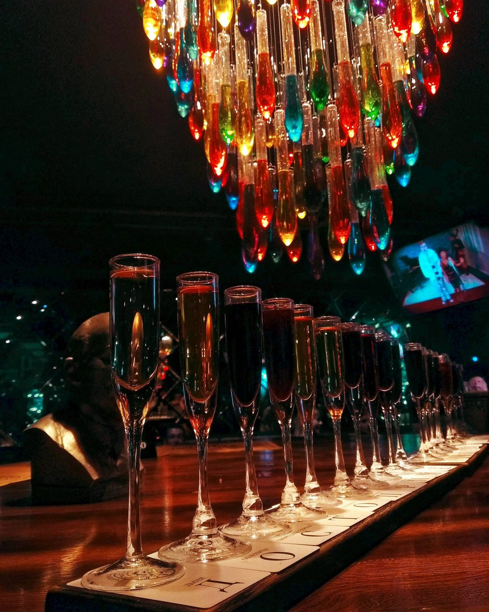 Anastrofa's tweet photo. 🥃🥃🥃 https://t.co/GhjDQeW3VA