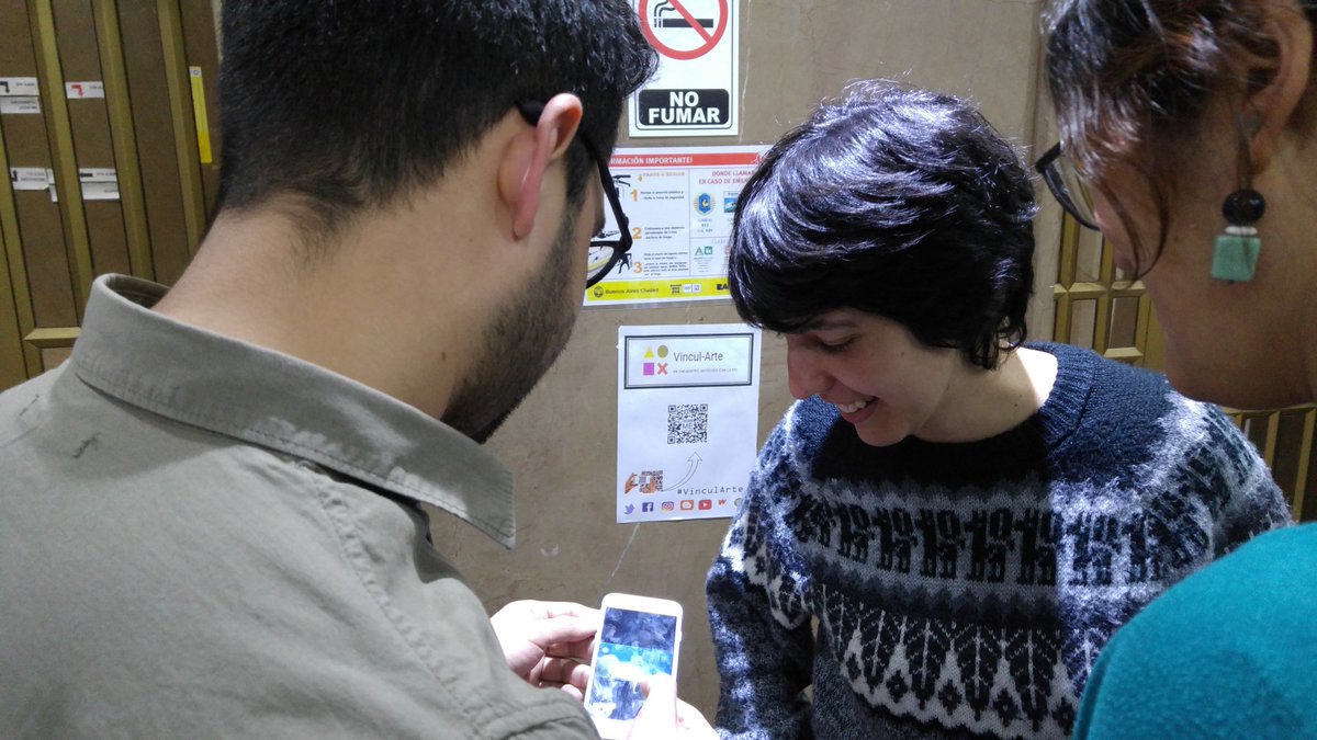 FAlbarello's tweet photo. La presentación de #Vincularte hizo uso de códigos QR distribuidos en el 4to. Piso de la UNSAM con links a videos y palabras disparadoras para trabajar le ESI #Transmediando #MaestriaUNSAM @EDUCACION_UNSAM @FerrarelliM https://t.co/1nCiZkjVAu