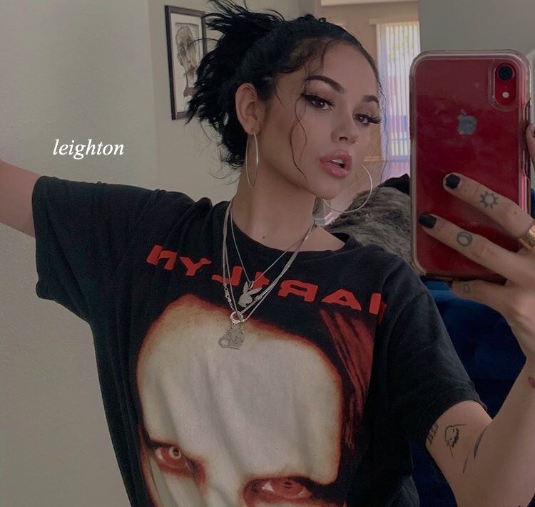 uItrabright's tweet photo. 𝖘𝖎𝖓𝖌𝖑𝖊 𝖋𝖔𝖗 𝖜𝖍𝖆𝖙 https://t.co/eem9pjd6g1