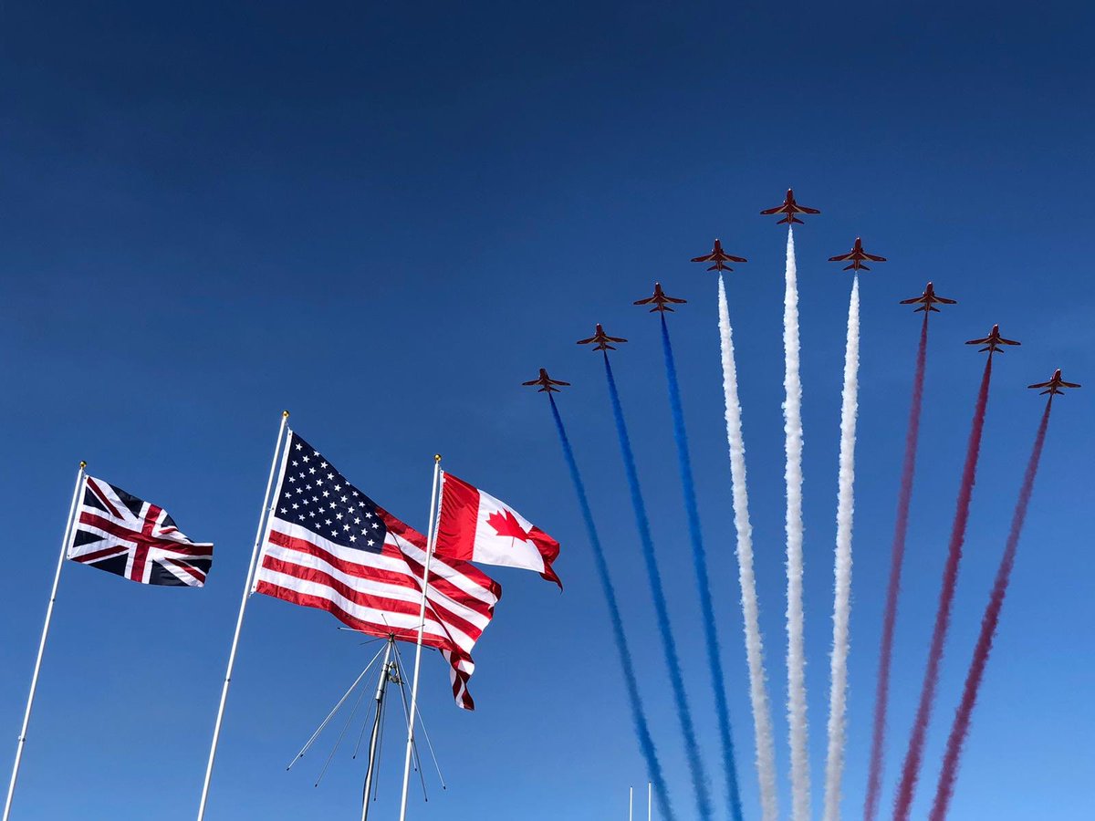 What a fantastic airshow! Quite possibly the best I’ve ever been to... Congratulations to all involved, and especially the <a href="/rafredarrows/">Red Arrows</a>  who closed the show with the best display of the day! @Pacific_AirShow #redarrowstour #rafredarrows #pacificairshow
