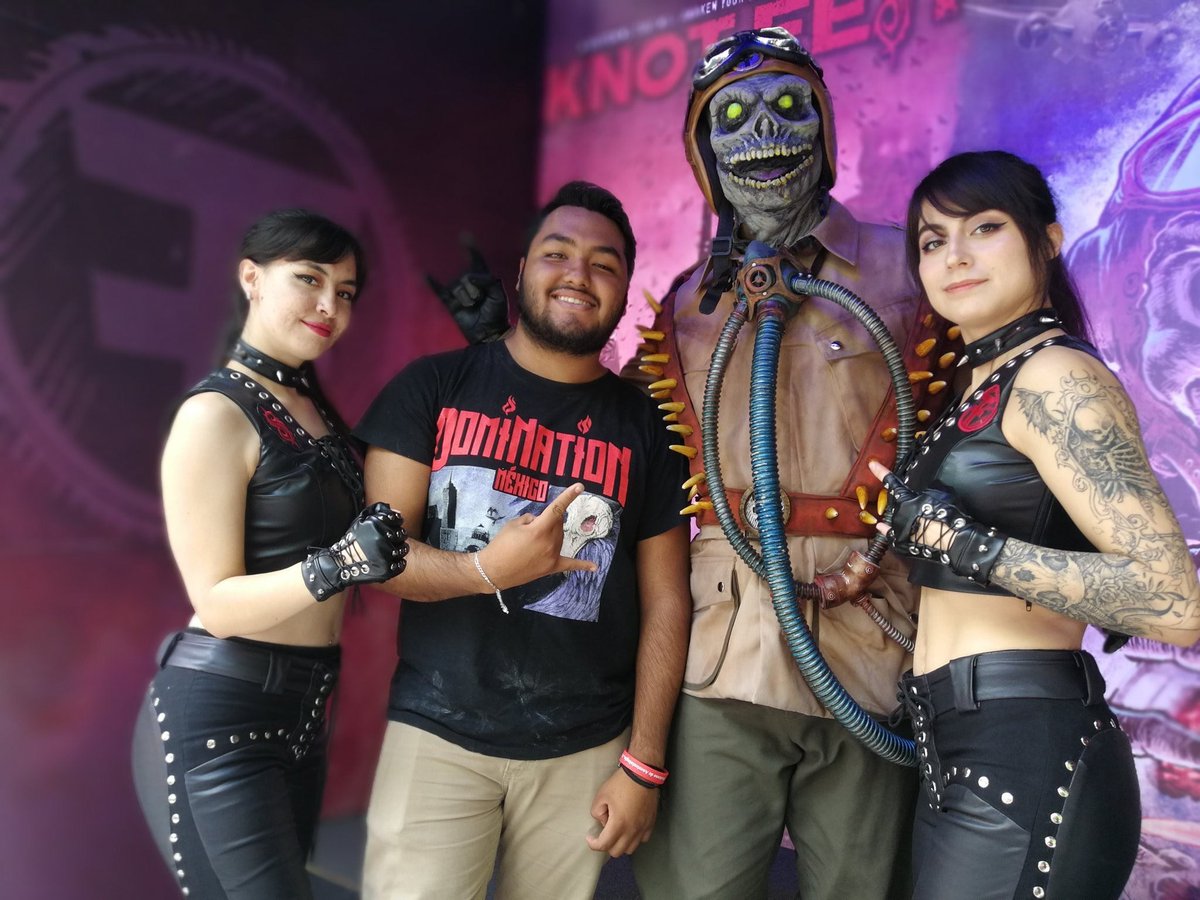 - ¿Qué tan valiente eres?
- Pues...