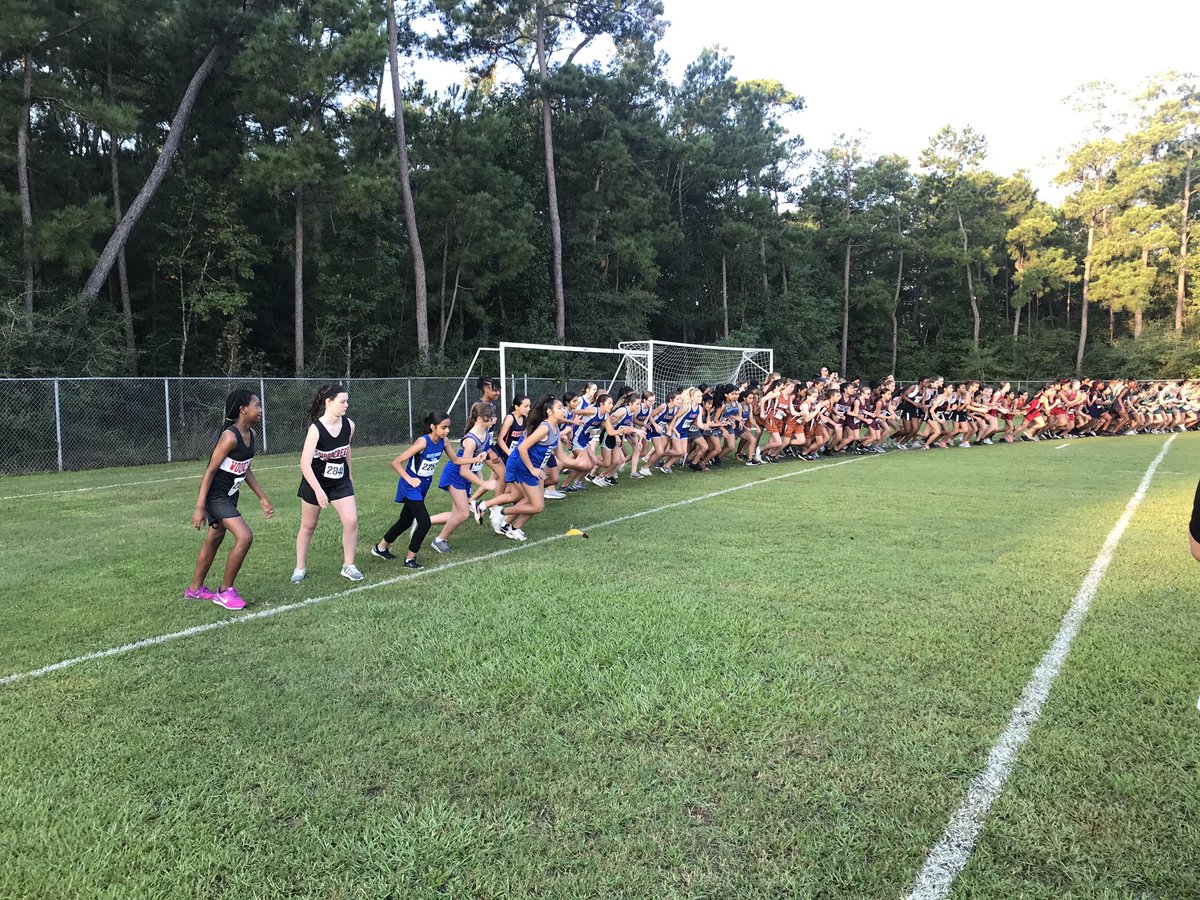 SMS_XC's tweet photo. Today our Bearcats competed at the District meet at @HumbleISD_AHS The Bearcats had an amazing Cross Country season and I couldn’t be more proud of each and every one of them.  Let Go Bearcats! @HumbleISD_SMS @HumbleISD @RSMSGIRLSATH @RSMSAthletics #thesmsway #runningwithPURPOSE https://t.co/J7z7gJB0aP
