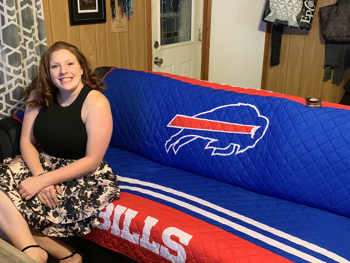 JoRN820's tweet photo. Homecoming 2019 with @BuffaloBills #GoBills #Billsmafia #someofmyfavoritethings https://t.co/JHOiQgEa4G