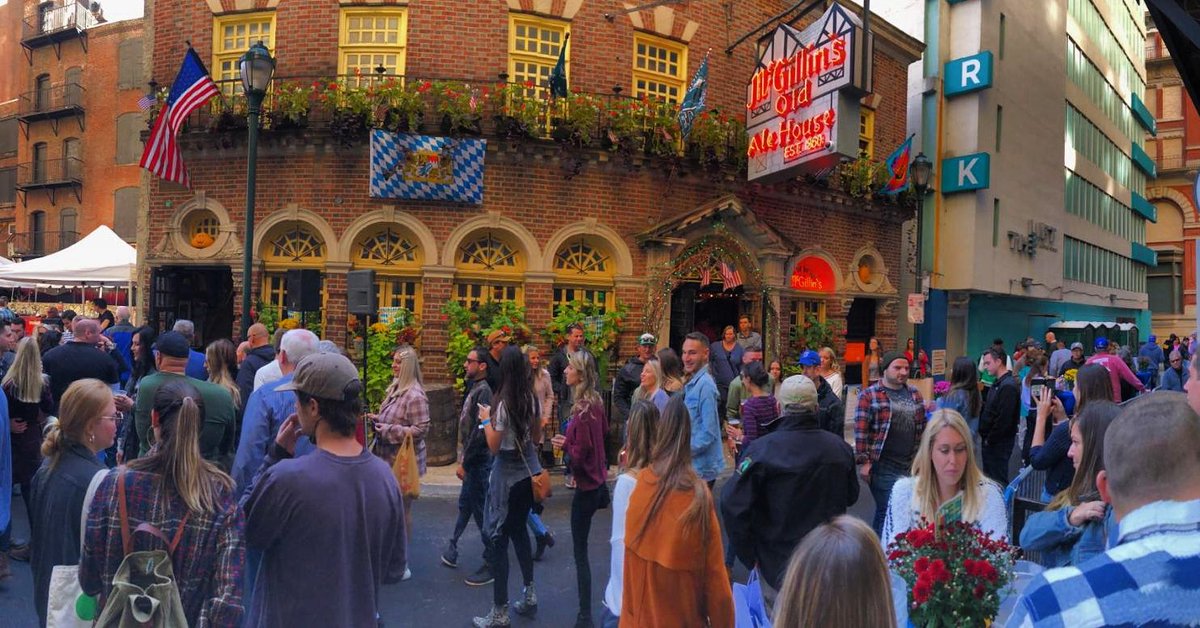 GabrielleRubes's tweet photo. #MVFallFest @McGillins 🍂🍻 https://t.co/dkle96aVXl