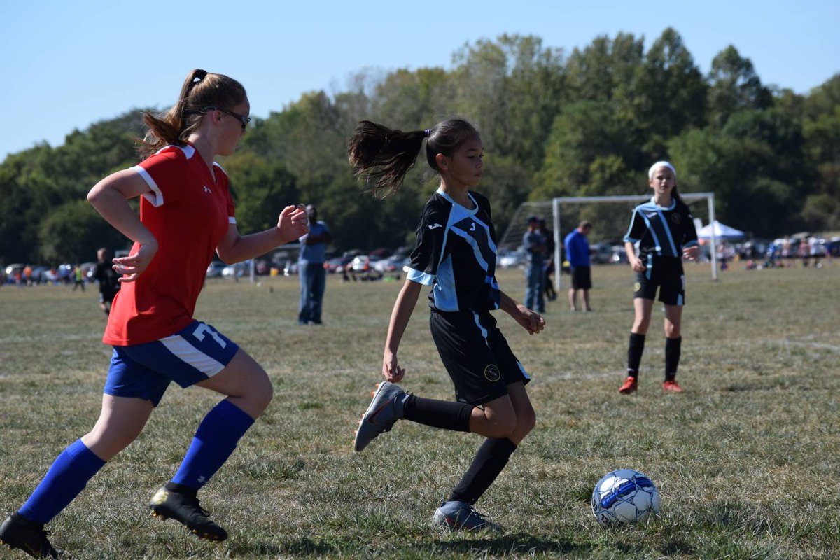 FCColumbus95's tweet photo. Cheering on our FC Columbus U12 Girls squad at the #CincyChallenge
#FCCLB #JogaBonito https://t.co/6e4R3BmEky