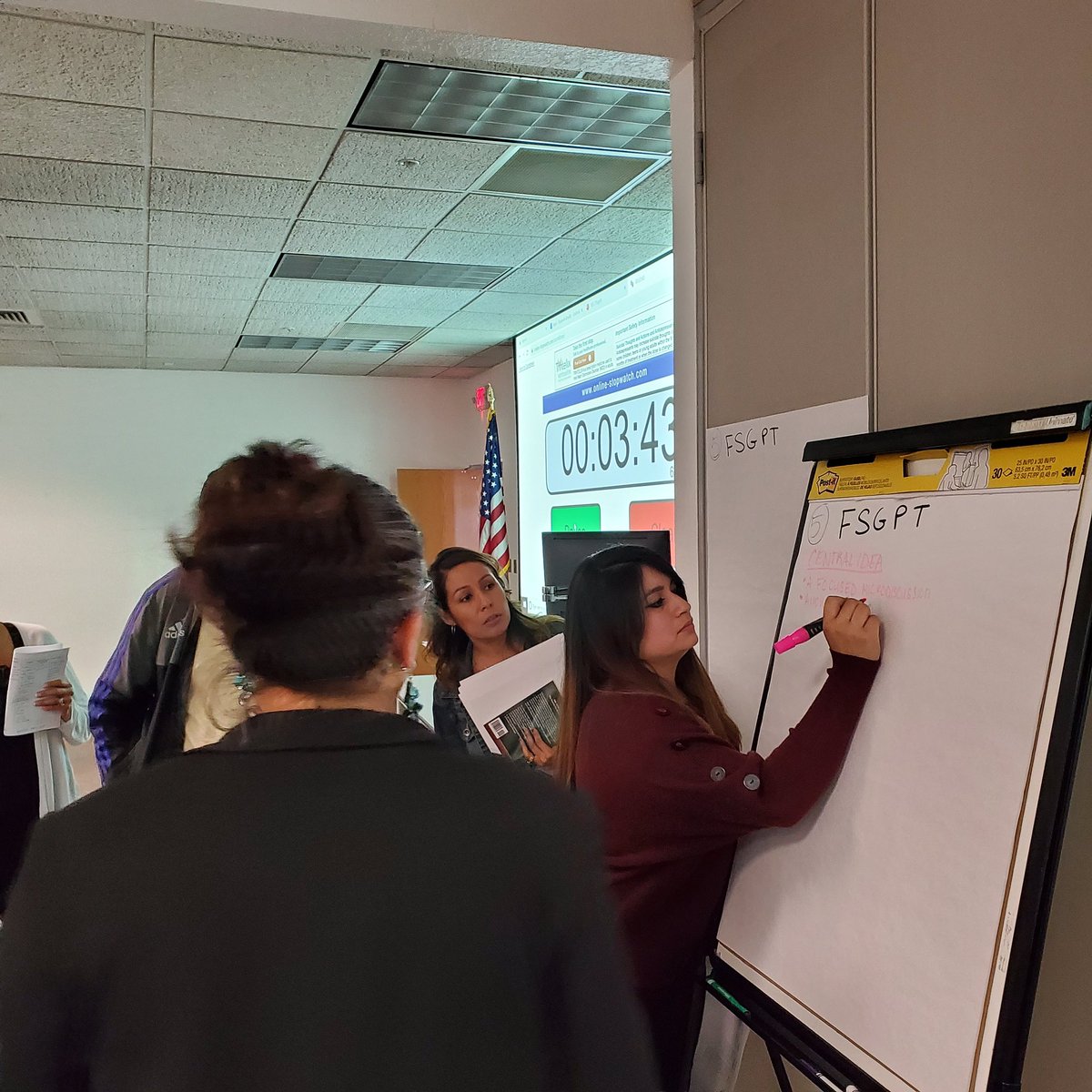 Liz_C_Bonilla's tweet photo. Having FUN today in our Book Study/ presentation of the #FundamentalFive in our TPCP class! Interns learning thru FSGPT and #literacycircles!! On track to rock-stardom! #weR19 #TPCP @NellieUgarte https://t.co/4wq4ePUS72