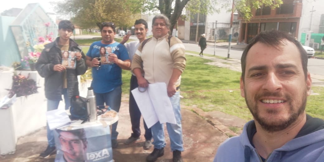 elateneolp's tweet photo. Entre todos vamos a poner a la #ArgentinaDePie
Proponiendo y escuchando a cada vecino y vecina de todos los barrios de la cuidad. Levantando la voz del @FrenteDeTodosLP
#AlbertoPresidente
#AxelGobernador
#FLORENCIAINTENDENTA
#SABRINAALCONCEJO https://t.co/JbFhOs8OsC