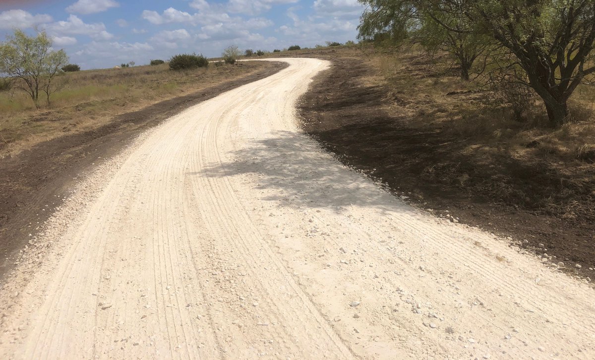 StellarAsphalt's tweet photo. Installed a road base driveway from beginning to end. This customer only wants a road accessible for the builders of their home. Once the home is built, they will have us install permanent pavement. #roadbase #drivewaycontractor https://t.co/Mgy7xmsA0M