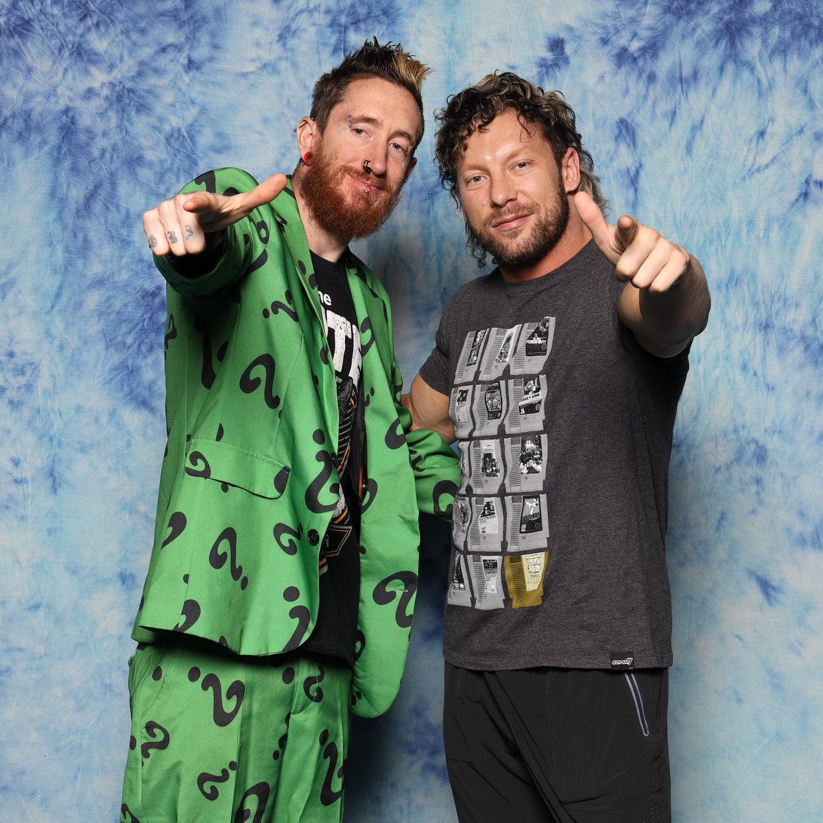 therealforso's tweet photo. Very unlikely for a reaponse, like, retweet or anything but it meant more than you know for me to meet you today @KennyOmegamanX 
Thank you
#519comiccon #beingtheelite https://t.co/rOqtBuDhmP
