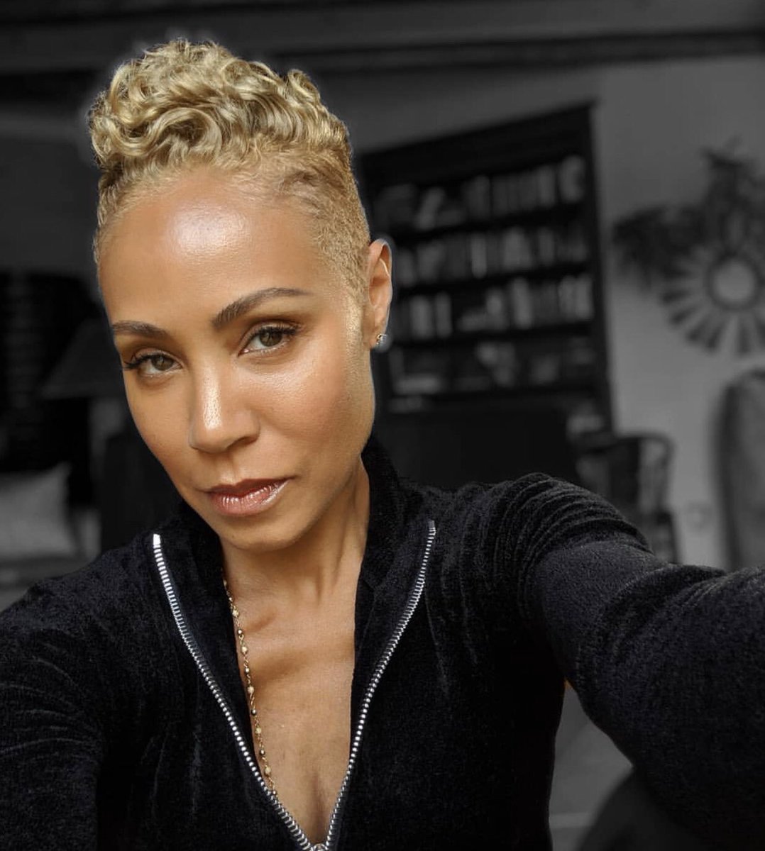 JADA PINKETT SMITH: to this day, she is one of very few black women to adopt the “final girl” trope in a horror film, and her appearance and death in the opening of SCREAM 2 remain fan favorites within the franchise.