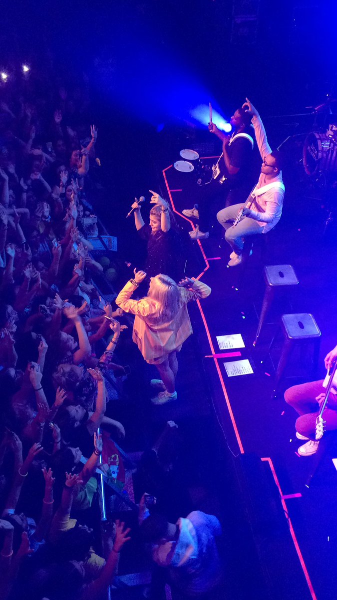 truefxngirl's tweet photo. Julia Michaels tonight in Lisbon! What a show 💗🥰 @juliamichaels thank you, come back soon 🇵🇹

#IMTour https://t.co/ZPSsMWGOKW