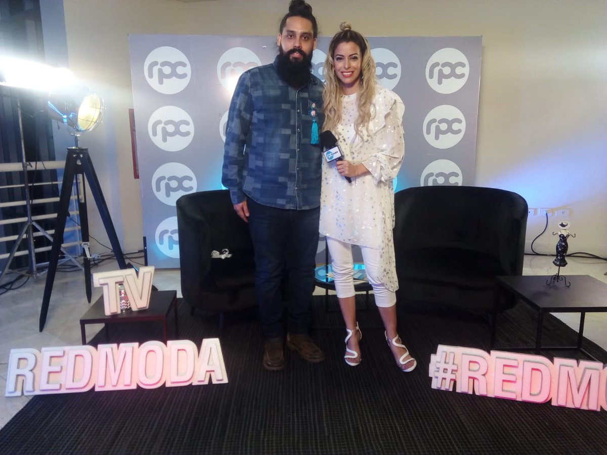 trecepy's tweet photo. Imperdible hoy #RedModaTv 🌟💫un programa especial desde el Asuncion Fashion Week, con entrevistas a los más talentosos diseñadores nacional y a la Ministra del @MINNAParaguay, Teresa Martínez. Ahora por la #RPC 📺 https://t.co/ANraVRHeHt