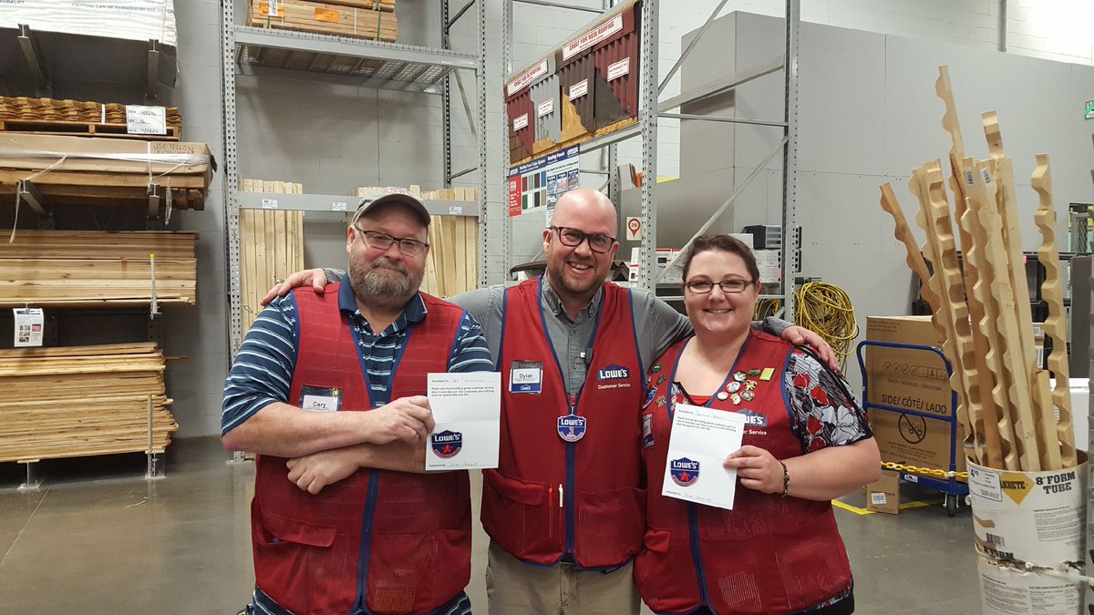 VandeheyAdam's tweet photo. SASM Dylan showing love to our flooring specialists Cary and Danielle! Thanking them for providing SMART service! Great Job Cary and Danielle!!! #loweslife #employeerecognition #smartservice @LacamasL #d1100pride https://t.co/d0coKOGPVl