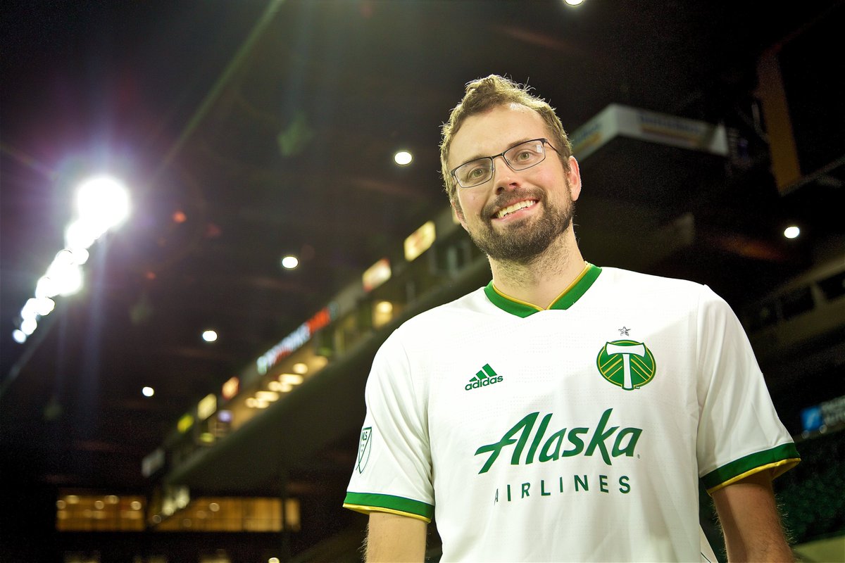 TimbersFC's tweet image. Say hi to @TheMikeDonovan, aka #StatMan!

Want to know our record on nights when it’s a full moon? Or our record against an opponent at home on a particular day of the week? He has you covered.

RT for a chance to win a white kit, courtesy of 
@AlaskaAir. #PORvSJ #RCTID