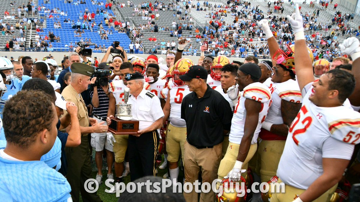 SportsPhotoGuy's tweet image. After a 16-year absence, the Silver Shako is coming back to Lexington. VMI 34 CIT 21 FINAL  @VMIAthletics @VMI_Football @VMIKeydetClub @SoConSports @CitadelSports #football #fcs #ncaa