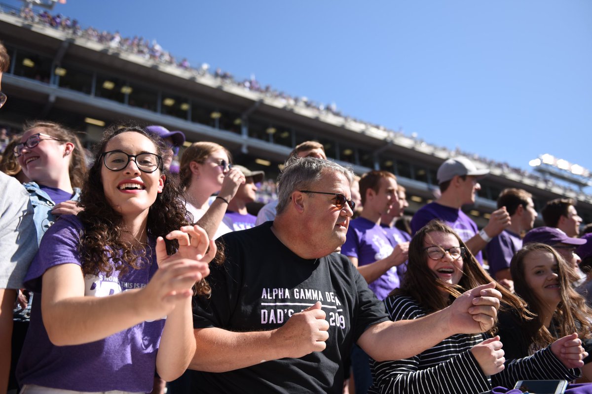kstatesports's tweet photo. You’re the best. #Family #KStateFB https://t.co/pbyLRSFfGa