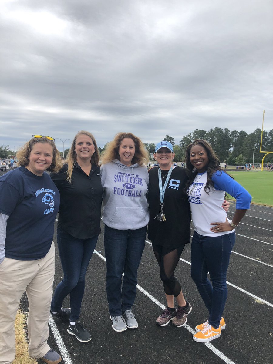 I loved seeing and spending time with this awesome group of women! #clevelandproudday <a href="/JCPS_NC/">Johnston County Public Schools</a> #jocoprincipals