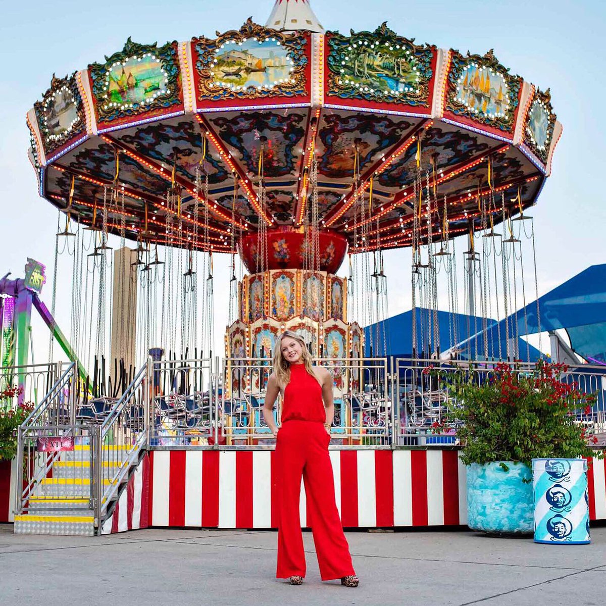 creativeshotz's tweet photo. Today’s moments, are tomorrow’s memories! 🎪 #StateFairofTx #seniormodels #senior20 https://t.co/DQts5R3WI9