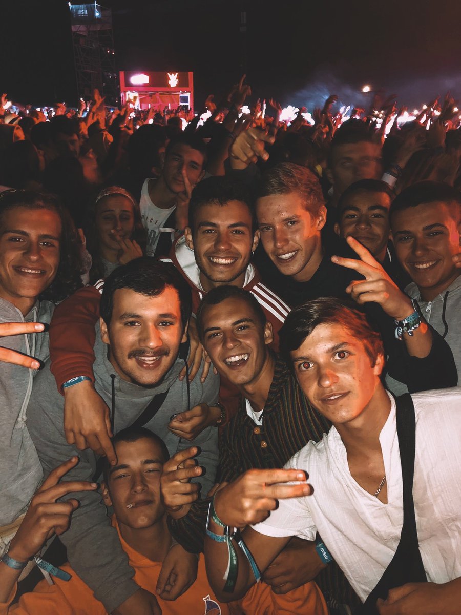 Vos lovo a todos rapazes❤️