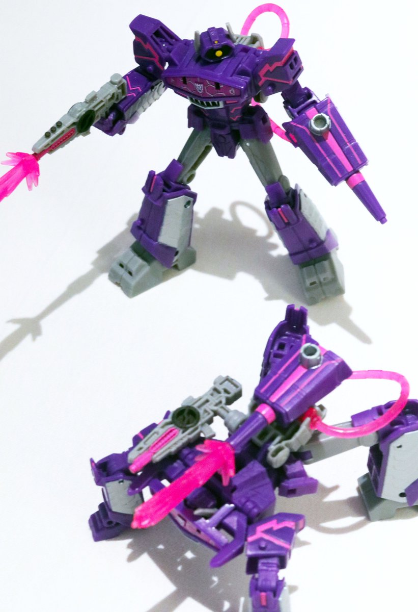 transformers cyberverse shockwave