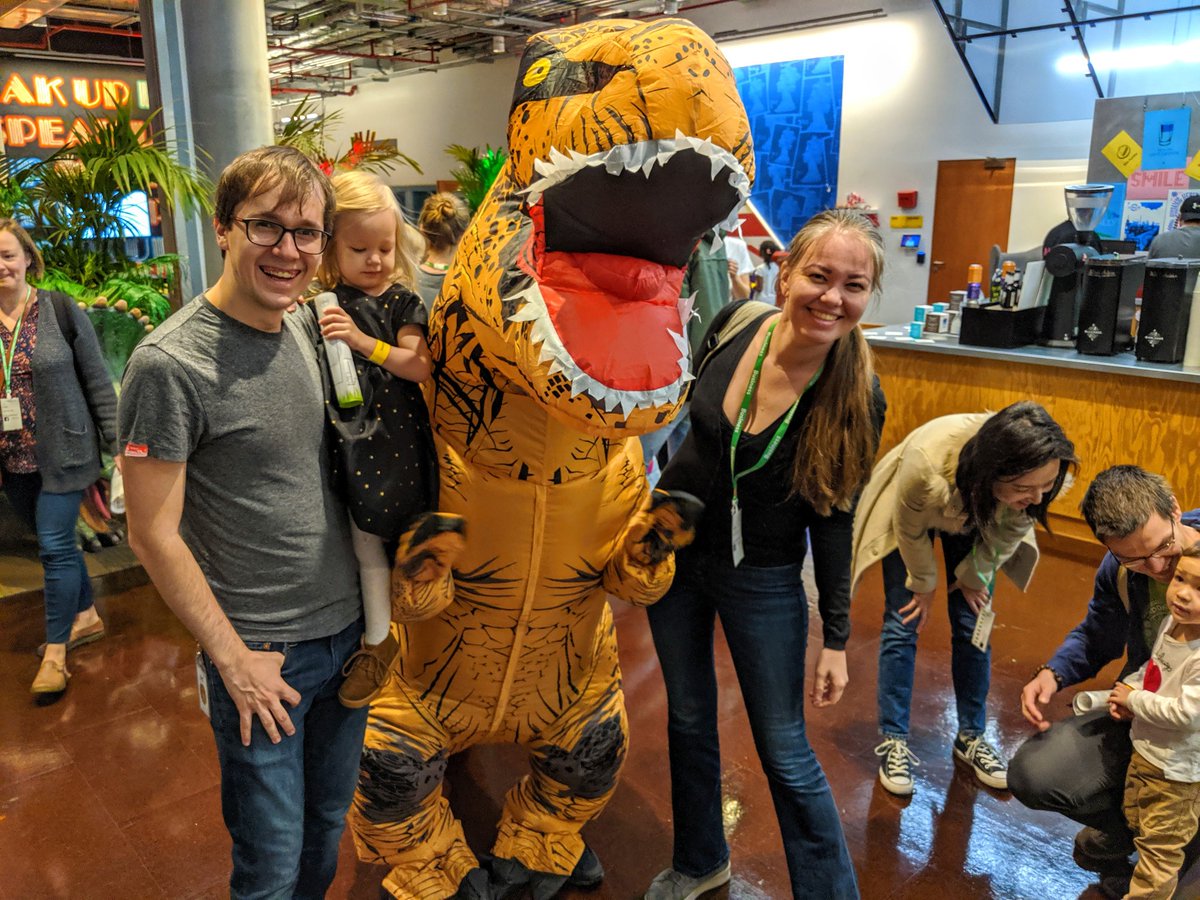 Today was our first take your kids to work day at @Facebook. It was an amazing event, full of super fun activities and yummy food, all around the dinosaur theme 🦕🦖 Emily enjoyed every bit 😍 I'm happy to be a part of this culture 😊 #FBKidsAtWork