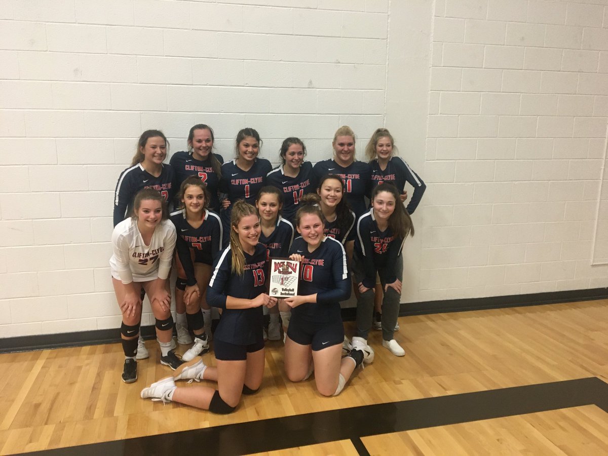 CCladyeaglesBB's tweet photo. Rock Hills tourney champions. 4-0 on the day. ⁦@baker_kansas⁩ ⁦@TVLSpotlight⁩ ⁦@scoresinkansas⁩ ⁦@CatchItKansas⁩ ⁦@KansasPregame⁩ https://t.co/kEWeTKJD7e