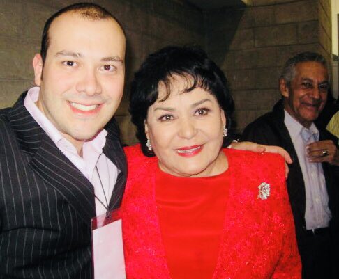 PabloMorton's tweet photo. Mil felicidades @CarmenSalinasLo reciba muchas bendiciones hoy y siempre, besos desde Mty😘 https://t.co/gtSpct4kED