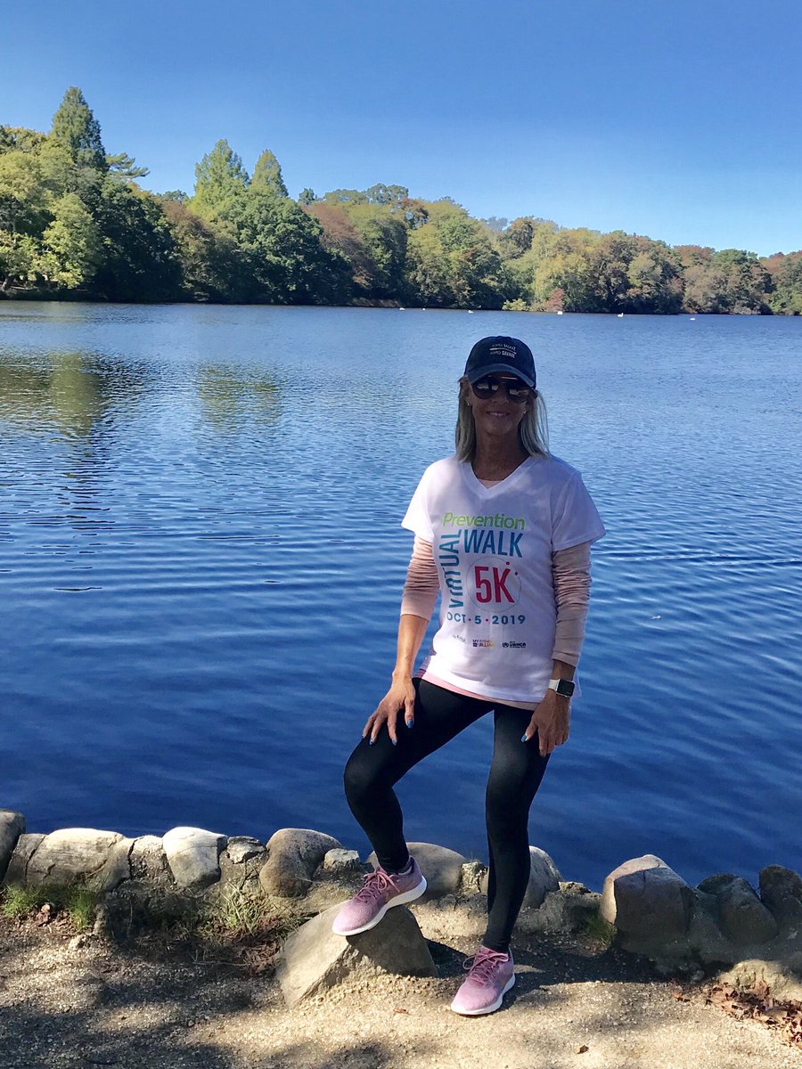 loriamon10's tweet photo. #virtualwalk gorgeous day for a 5k at Belmont Lake, Long Island NY @PreventionMag https://t.co/VN7i6rUZBz