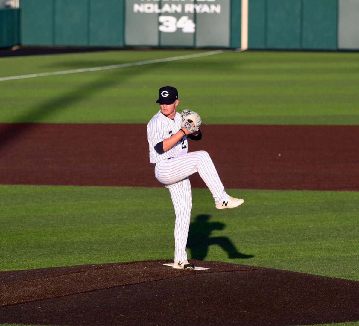 b_car4's tweet photo. I’m extremely excited to announce that I will be continuing my academic and baseball career at The University of Oklahoma! #BoomerSooner @OU_Baseball https://t.co/fV8ftHXL2L