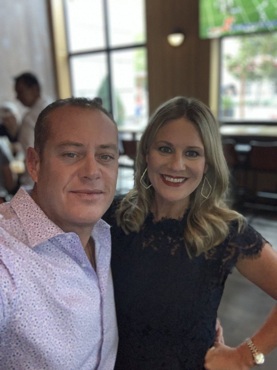 BrookeJackson04's tweet photo. Birthday fun in Dallas! 🎉 https://t.co/uPH7n4e8Zp