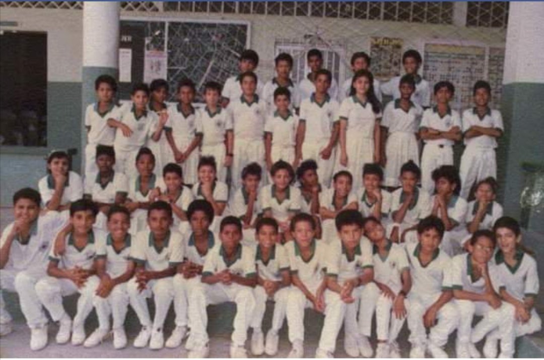 rogermaromero's tweet image. 112 años de tu existencia. Mi alma mater, donde forje mucho de lo que soy. Hoy se conmemora el día del egresado divinista. A ti mi eterna gratitud prom 1996 #ColegioDivinaPastora #Codipas #Prom96