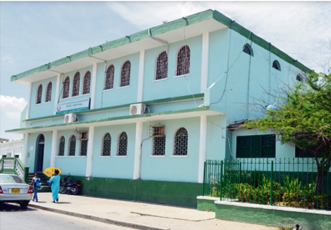 rogermaromero's tweet image. 112 años de tu existencia. Mi alma mater, donde forje mucho de lo que soy. Hoy se conmemora el día del egresado divinista. A ti mi eterna gratitud prom 1996 #ColegioDivinaPastora #Codipas #Prom96