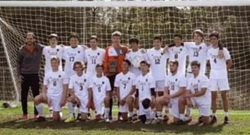 SenorCompton's tweet photo. Group photo for the moms. The GLAC Champion Leslie Blackhawks.  #ourgame #lhs #LetsGOHawks  #goodboys https://t.co/PLFJulV6ra