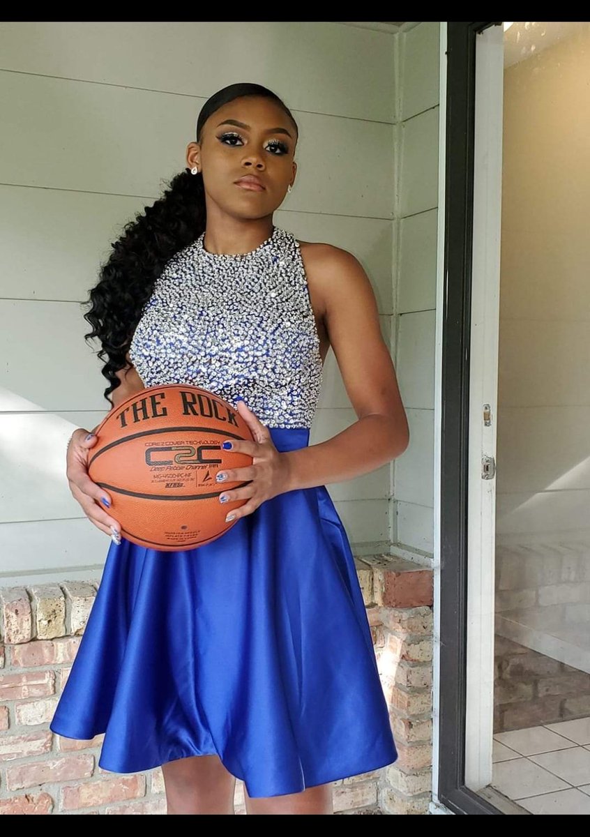 BigDomTRILL's tweet photo. #ballislove #daddys1st #goingtofast #getthestrap @amaya_davison https://t.co/dKlOr7Wof7