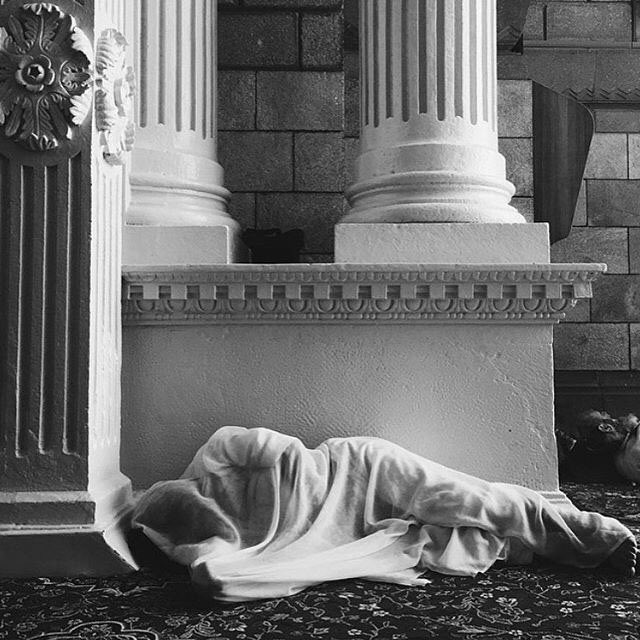 لله؛ تلكَ القلوب ُالمُهاجرة ِإليهِ ، لَا تطمئِنُّ لدُنيا ، ولَا تركن ُلمخلوقٍ ، ولّت قلبها شطرَ بارئِها.. ومَضَتْ !