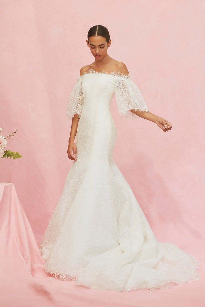 dbodanovias's tweet photo. En una colección de 11 #Vestidos muy bien escogidos, Wes Gordon exhibió el espectro completo de @HouseofHerrera #Bridal para Otoño 2020, desde lo minimalista hasta detalles maxi, incluyendo elementos un poco más arriesgados en sus diseños que suelen ser más conservadores. #Novias https://t.co/xEEUdnRhCG