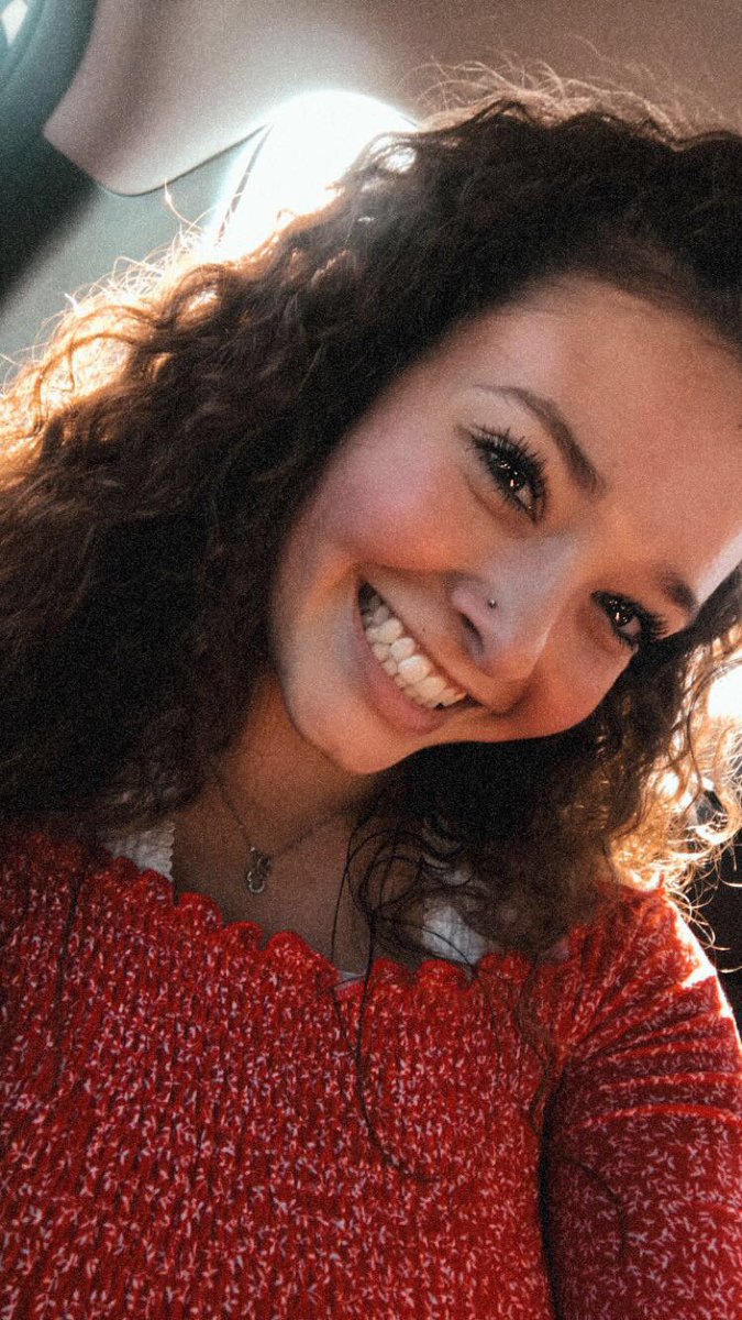 isabelarmour's tweet photo. I did a thing! Spot the difference🤪 https://t.co/E84yMacYAw