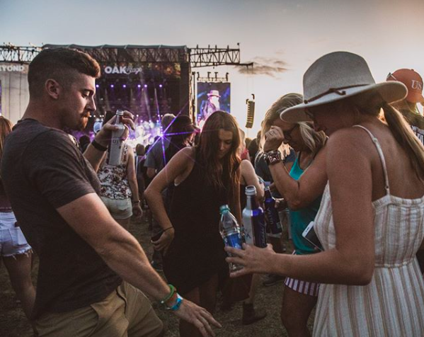 DrinkTheMonkey's tweet image. Are you having this much fun this Saturday night? If so, make sure you've got #MonkeyStuff to avoid the Sunday struggle!