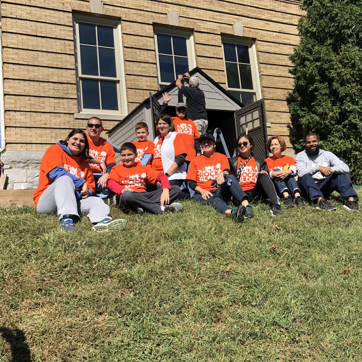 ShaeAshe's tweet photo. Today I led a team project for Rock the Block for the 3rd year in a row. Special thanks to Genuardi Family Foundation for lending a hand in @Project19401’s garden! https://t.co/a6KnmZWJg8