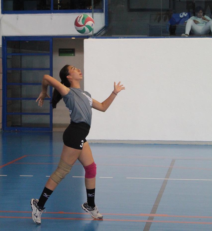 TECcampusCVA's tweet photo. Gran participación de las Borreguitas de Voleibol Juvenil 🏐 que obtienen una victoria en 2 sets a #PrepaTec Celaya #IntercampusTec #SoyTec #CampusCuerna 👏🏻💙👌🏻 https://t.co/a3gr5nyeUg