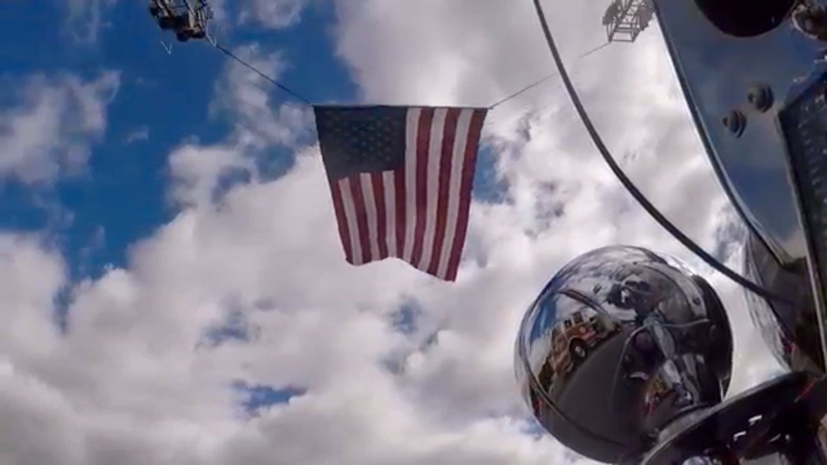 Great work by Police Officer James Wong of @NYPDHighway🏍, who filmed and edited this unique and poignant tribute on the day of the funeral for our fallen hero, NYPD Detective Brian Mulkeen. #NeverForget #FidelisAdMortem Watch the video here: ▶️ youtu.be/T1OCdk2SL6w