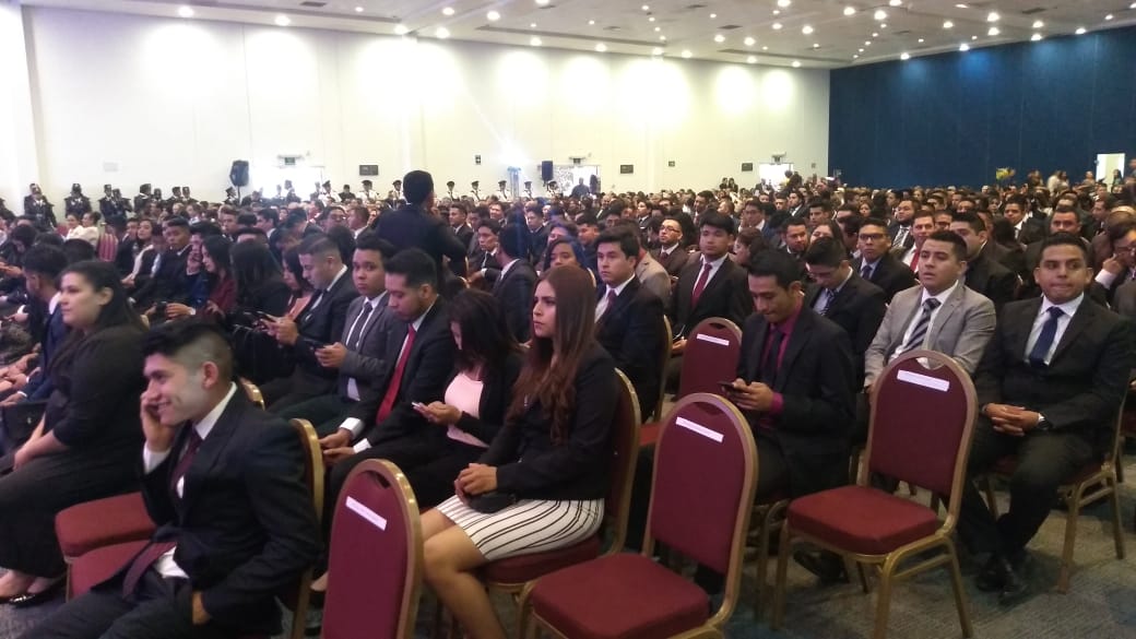 radiotecitslp's tweet photo. Un poco de lo vivido ayer en la graduación. https://t.co/wNfyaWVwEc